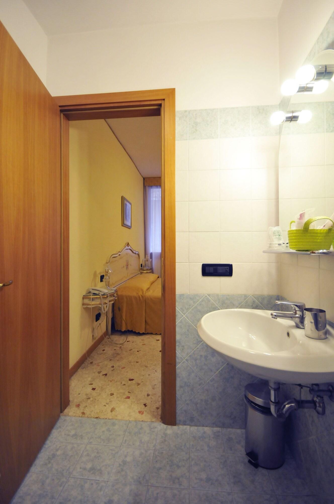 Ca' Leon D'Oro Hotel Venesia Bagian luar foto
