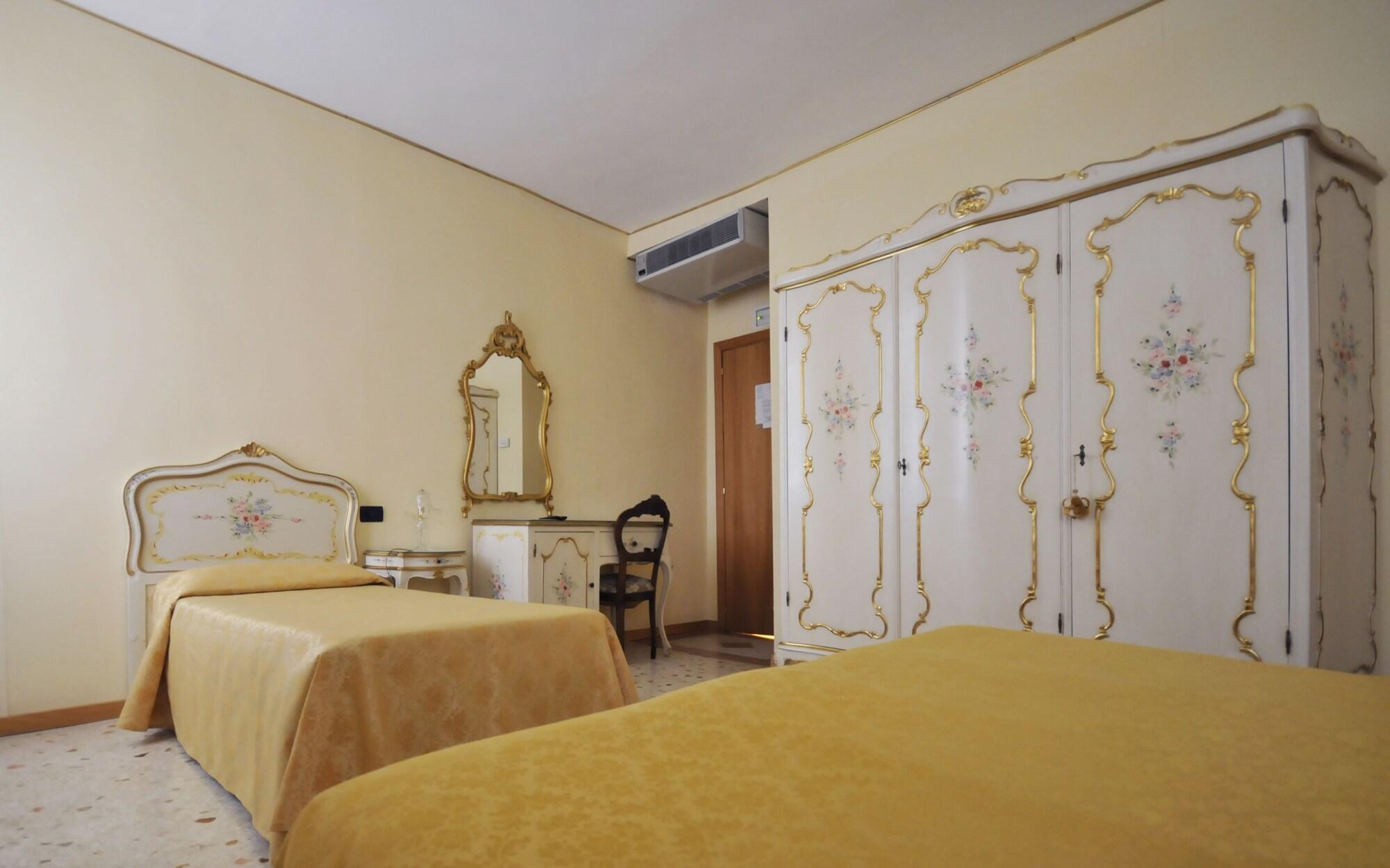 Ca' Leon D'Oro Hotel Venesia Bagian luar foto