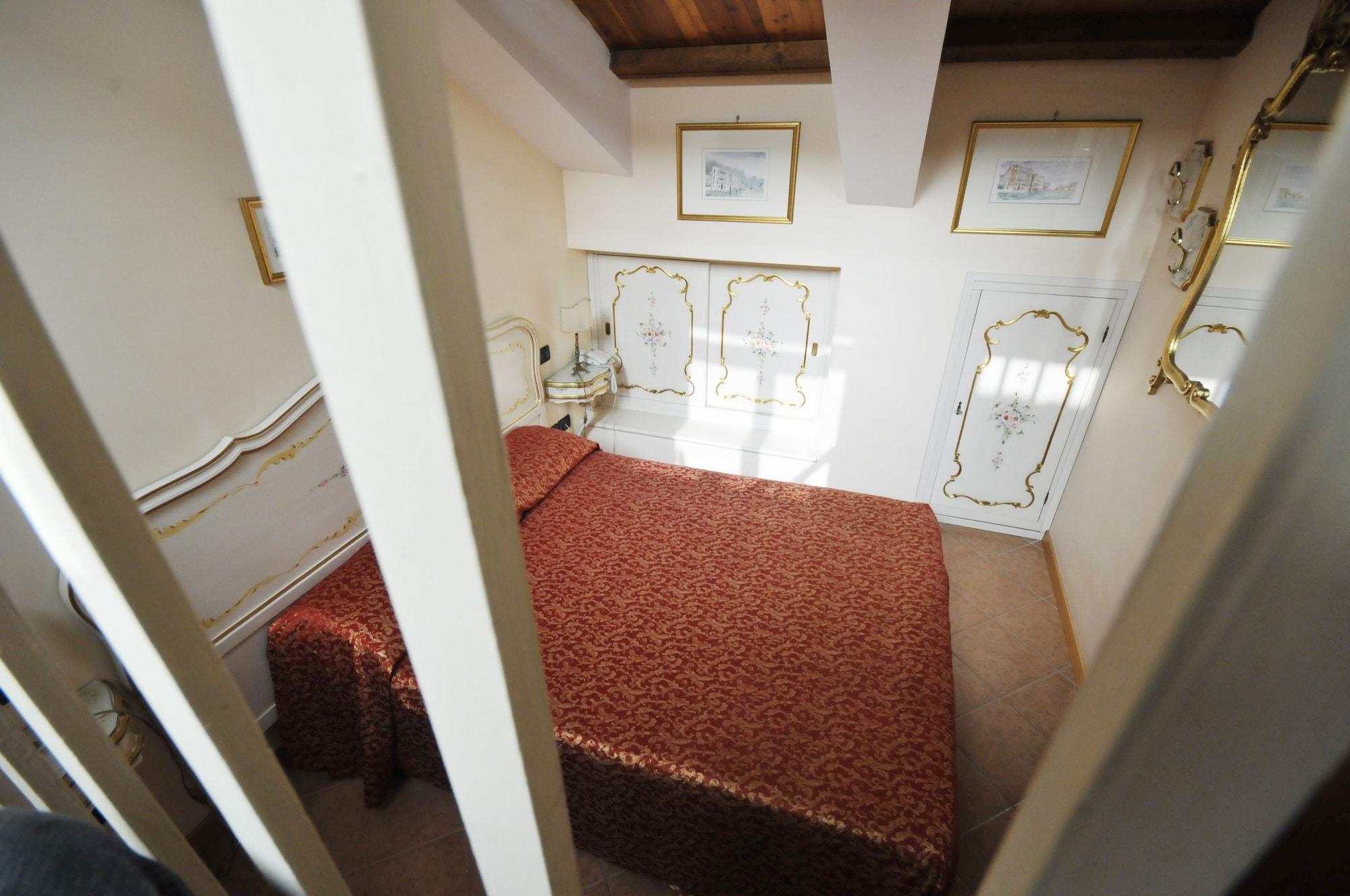 Ca' Leon D'Oro Hotel Venesia Bagian luar foto