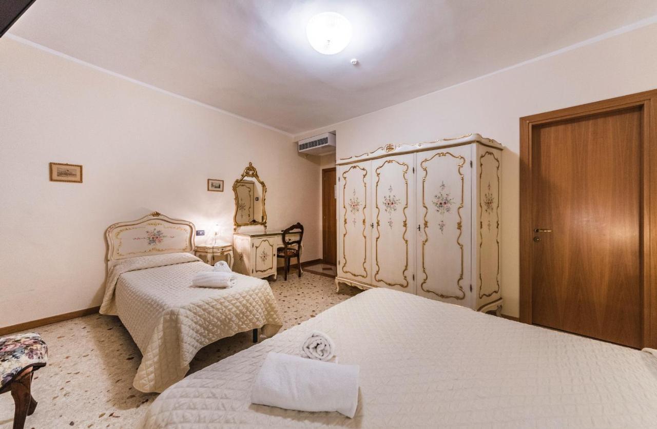 Ca' Leon D'Oro Hotel Venesia Bagian luar foto